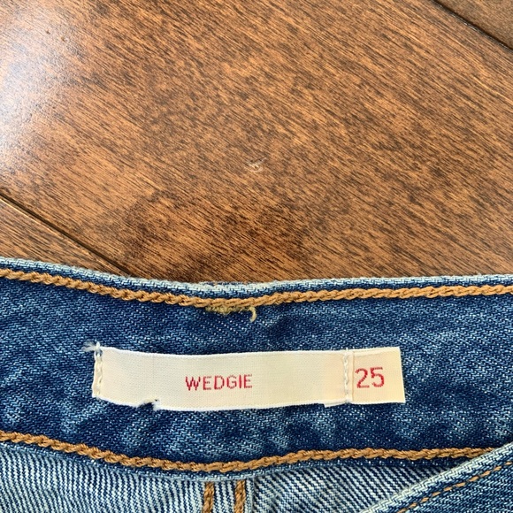 Levi's Wedgie Fit Ankle Women's jeans (size 25) - Picture 5 of 8